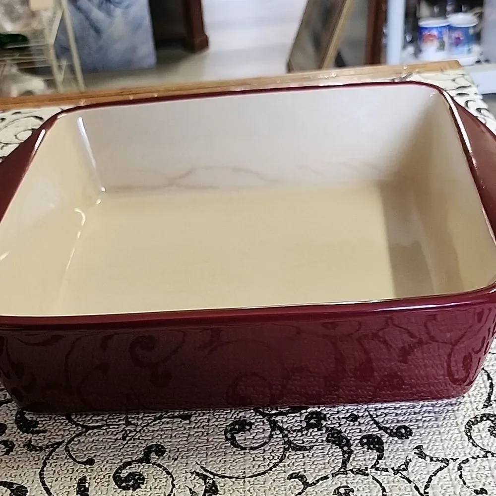 Home and Garden Party Baking Dish